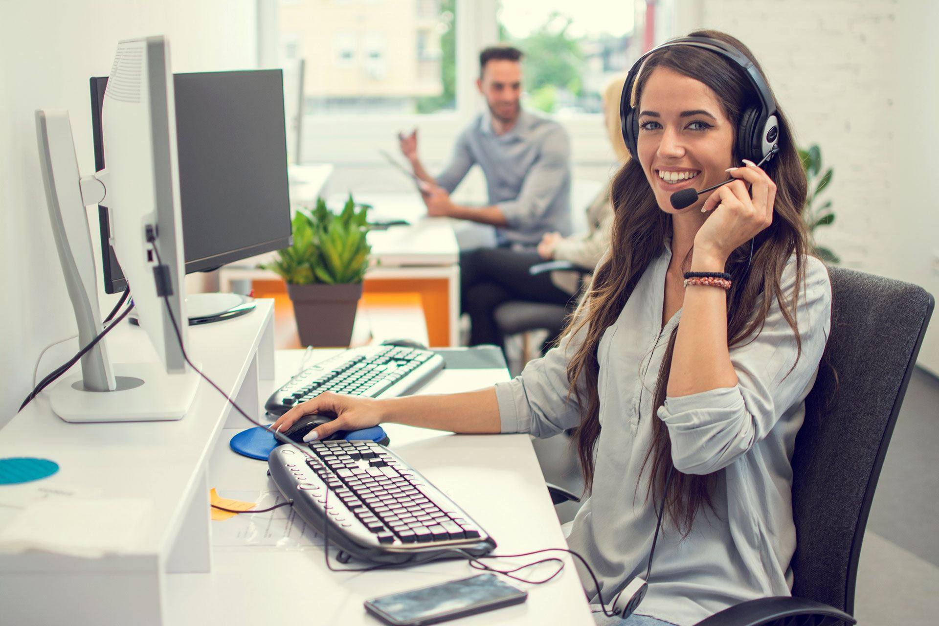 Consultas de automóveis e serviços de despacho online 